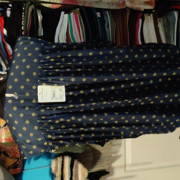 Free People Navy Blue & golden geometric print blouse that ties at waist - Picture 5 of 8